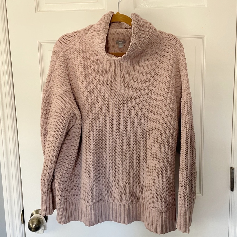 Aerie Small Oversized Sweater!